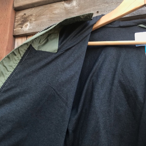 Columbia lined rain jacket - Picture 9 of 14